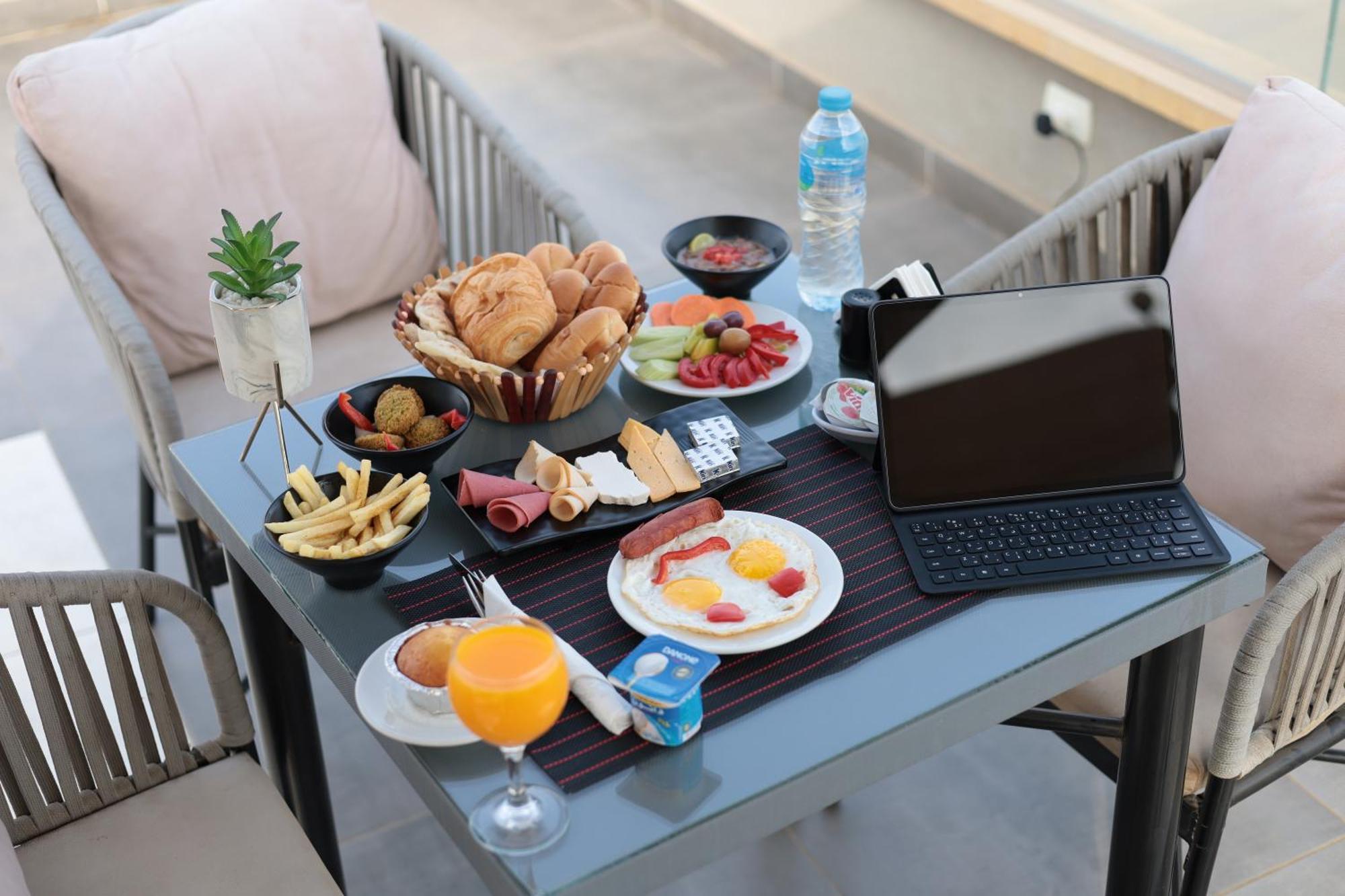 Golden Palm Sunrise Inn Kafret el-Gabal 外观 照片